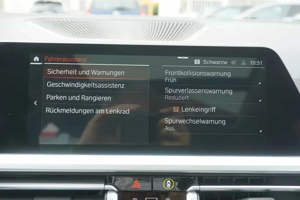BMW 320 d Touring Sport Line Aut. LED Navi Panorama 01/2021-photo-14