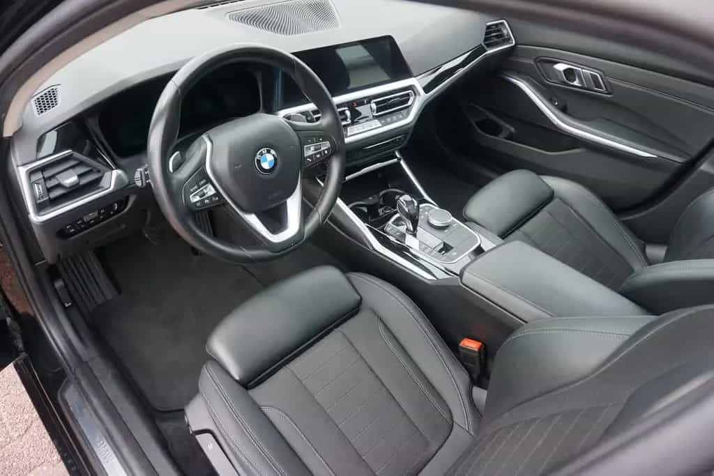 BMW 320 d Touring Sport Line Aut. LED Navi Panorama 01/2021-photo-7