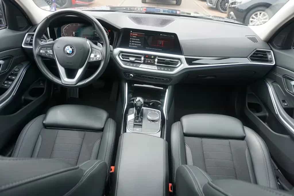 BMW 320 d Touring Sport Line Aut. LED Navi Panorama 01/2021-photo-9