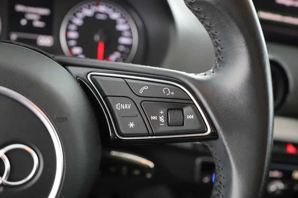 Audi Q2 1.0 TFSI ultra s-tronic Navi Android Apple 10/2017-photo-17