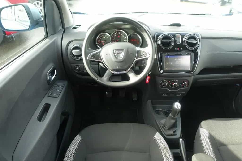 Dacia Lodgy Stepway 1.2 TCe 7-Sitzer Navi Sitzheizung 08/2018-photo-17