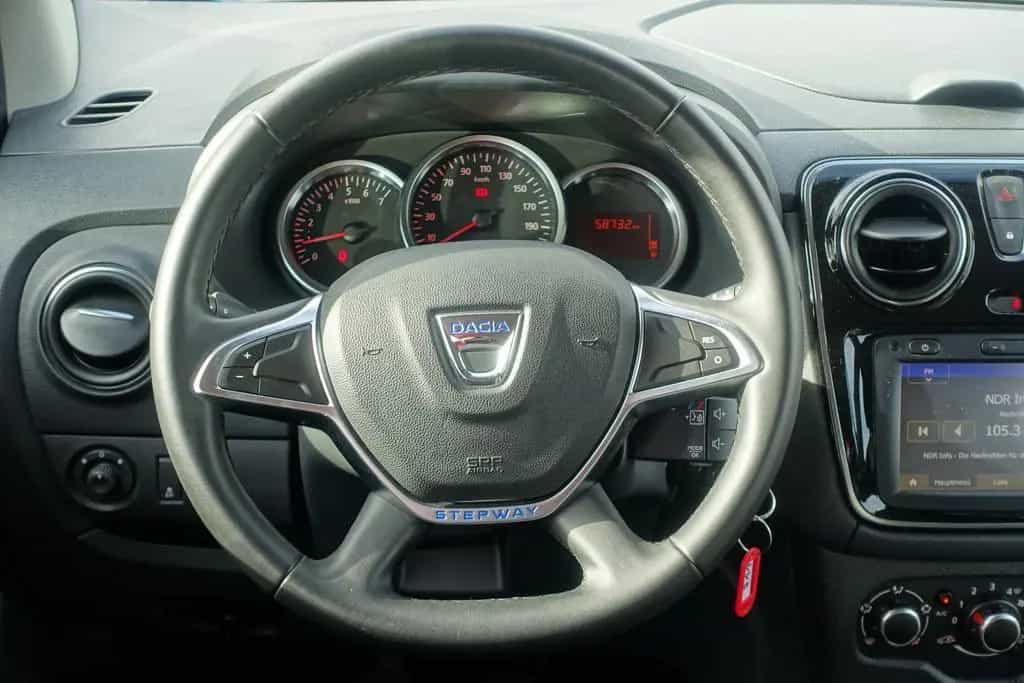 Dacia Lodgy Stepway 1.2 TCe 7-Sitzer Navi Sitzheizung 08/2018-photo-18