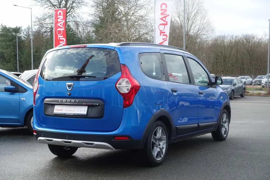 Dacia Lodgy Stepway 1.2 TCe 7-Sitzer Navi Sitzheizung 08/2018-photo-4