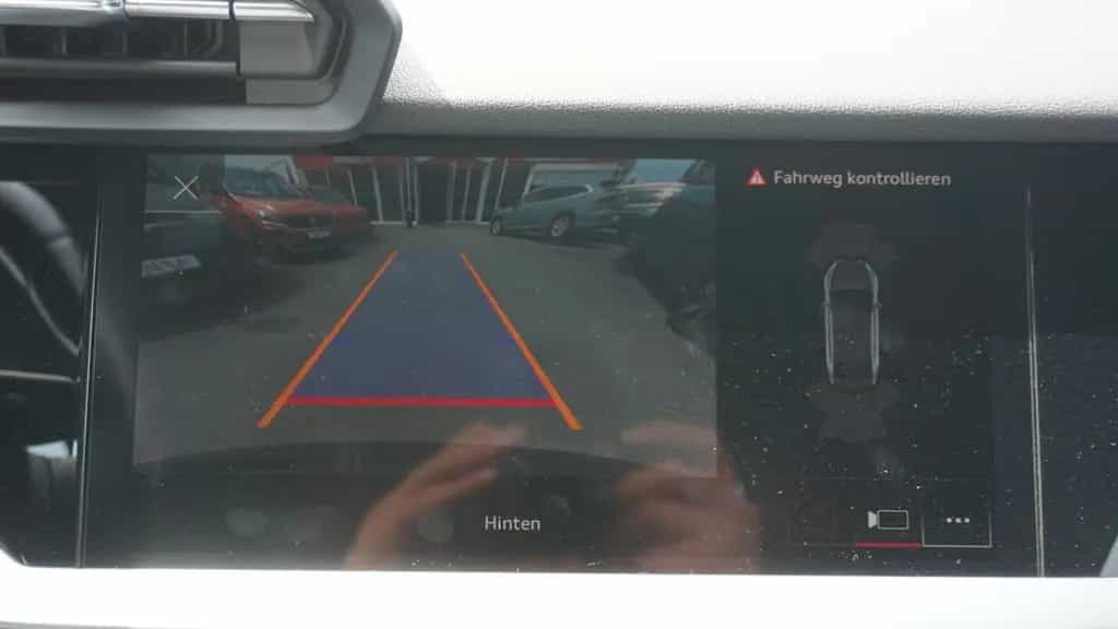 Audi A3 advanced LED Navi ACC App-Connect Spurhalte 03/2021-photo-23