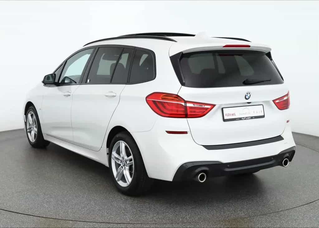 BMW 220 i Gran Tourer M Sport LED Pano 7-Sitze Kamera 11/2021-photo-2