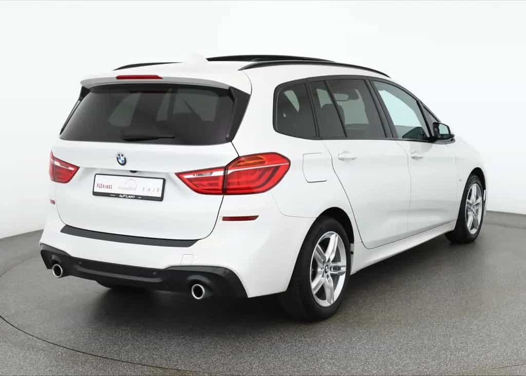 BMW 220 i Gran Tourer M Sport LED Pano 7-Sitze Kamera 11/2021-photo-4