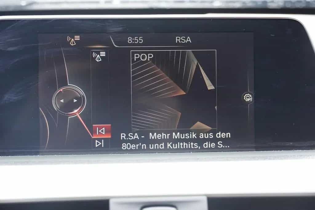 BMW 318 i Advantage Navi Tempomat Sitzheizung PDC LED 06/2017-photo-19