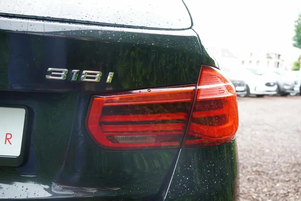 BMW 318 i Advantage Navi Tempomat Sitzheizung PDC LED 06/2017-photo-30