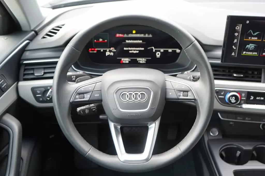 Audi A4 TFSI advanced LED Navi ACC Sitzheizung Leder 02/2023-photo-14