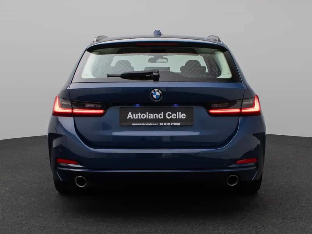 BMW 318 i DAB CockPit+ Widscreen Geschwindigkeitsreg 03/2023-photo-7