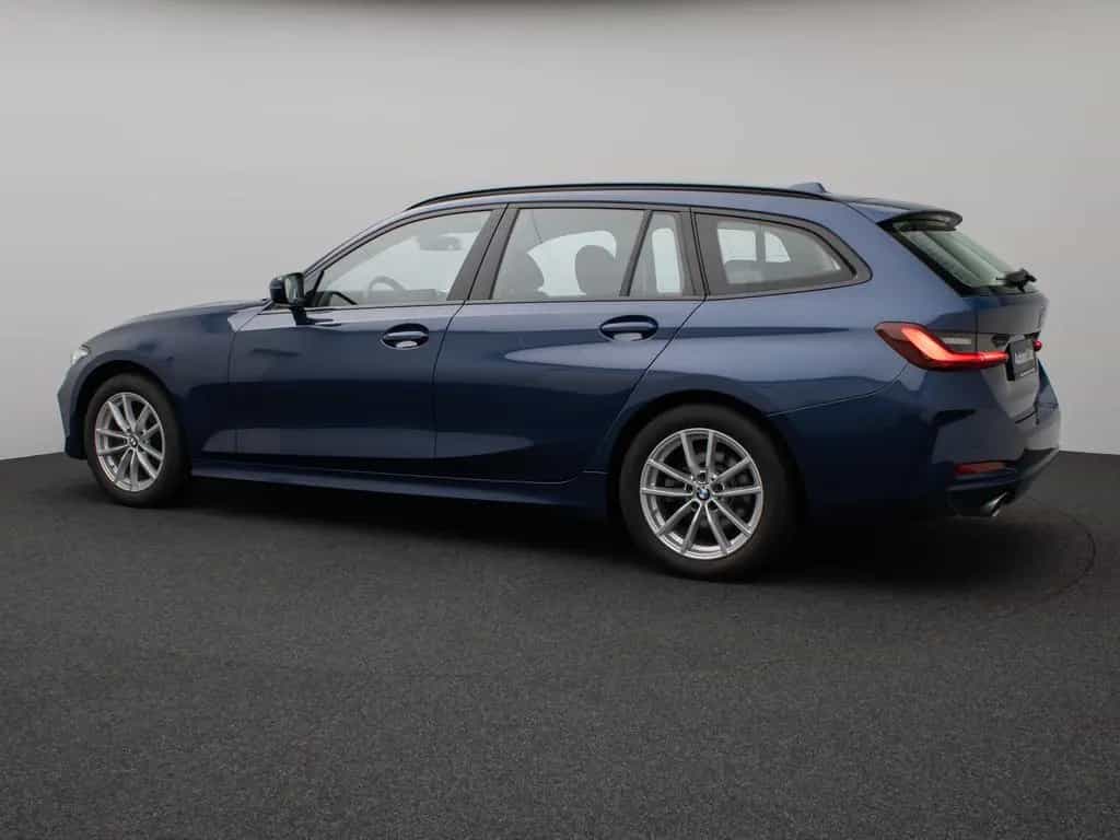 BMW 318 i DAB CockPit+ Widscreen Geschwindigkeitsreg 03/2023-photo-9