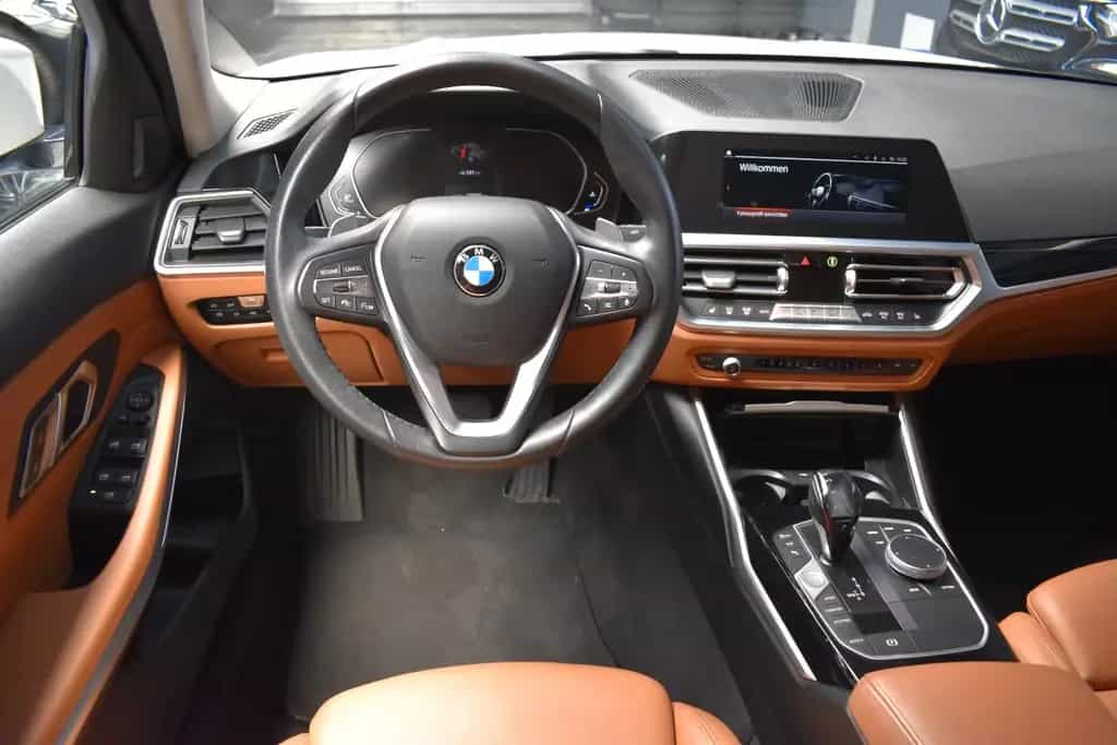 BMW 320 d SPORT LINE*LEDER*SHZ*LED*LIVE COCKPIT*NAVI 09/2020-photo-1