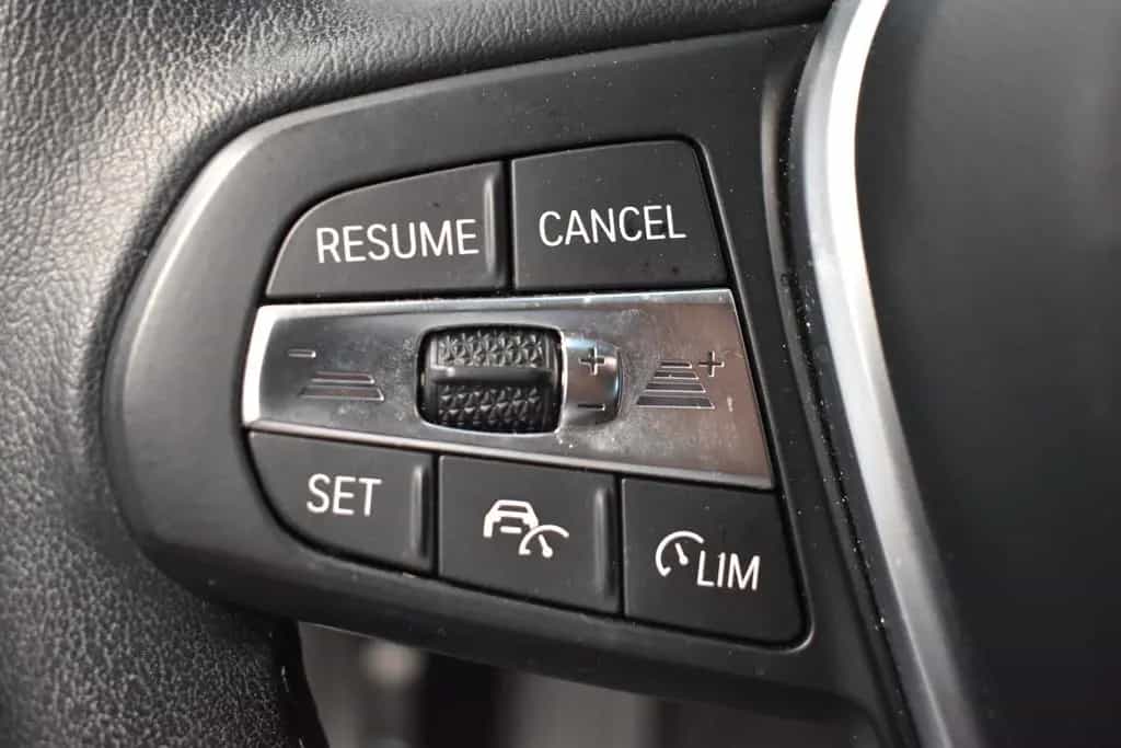 BMW 320 d SPORT LINE*LEDER*SHZ*LED*LIVE COCKPIT*NAVI 09/2020-photo-14