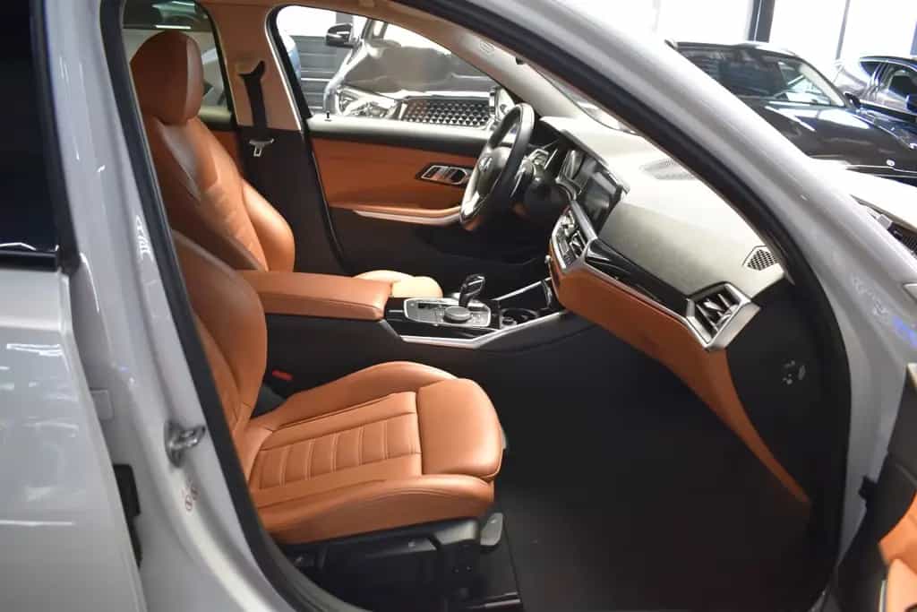 BMW 320 d SPORT LINE*LEDER*SHZ*LED*LIVE COCKPIT*NAVI 09/2020-photo-7