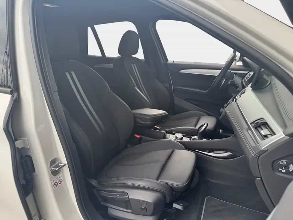 BMW X1 xDrive18d Aut. Sport Line AHK+Driv.Ass.+HUD+ 02/2021-photo-12