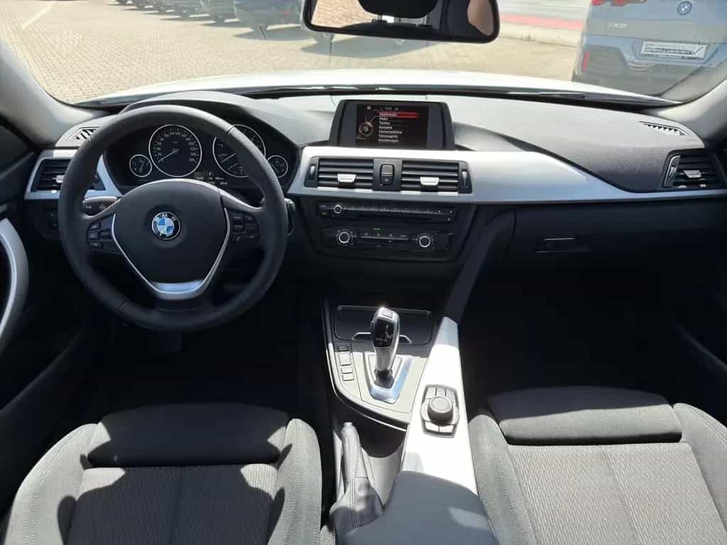 BMW 440 Gran Coupé 440i Gran Coupe Advantage Xenon Surround View 04/2016-photo-5