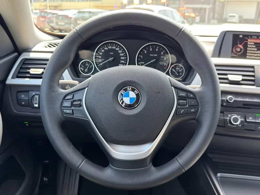 BMW 440 Gran Coupé 440i Gran Coupe Advantage Xenon Surround View 04/2016-photo-9