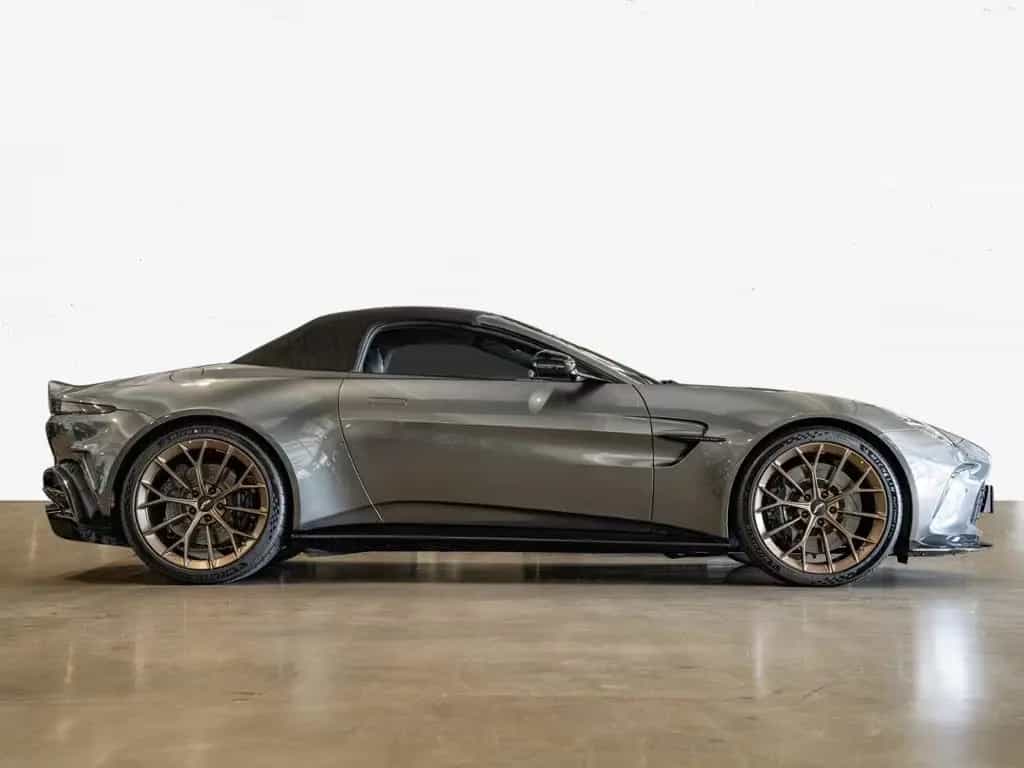 Aston Martin Other Vantage Roadster Aston Martin Hamburg null-photo-21