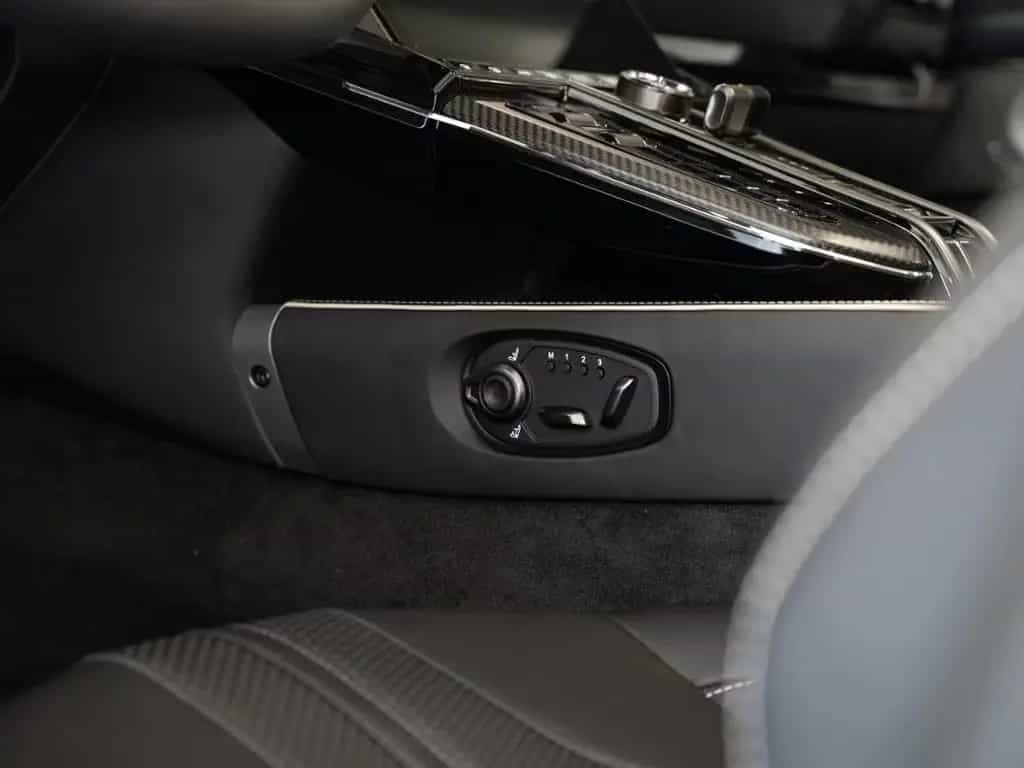 Aston Martin Other Vantage Roadster Aston Martin Hamburg null-photo-25