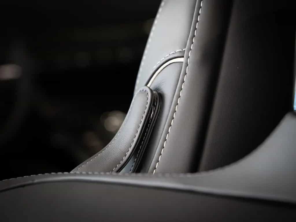 Aston Martin Other Vantage Roadster Aston Martin Hamburg null-photo-28