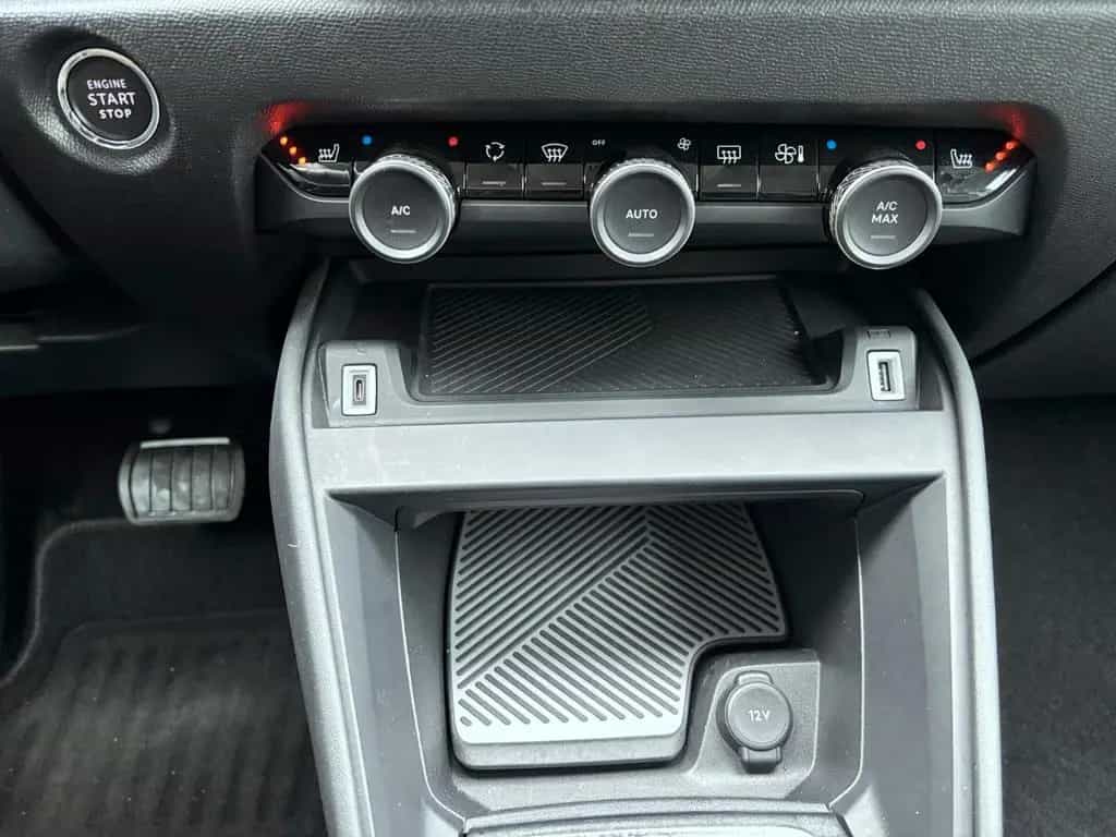 Citroën C4 Lim. Shine & Style Auto.*Navi*LED*Head-Up 02/2022-photo-30