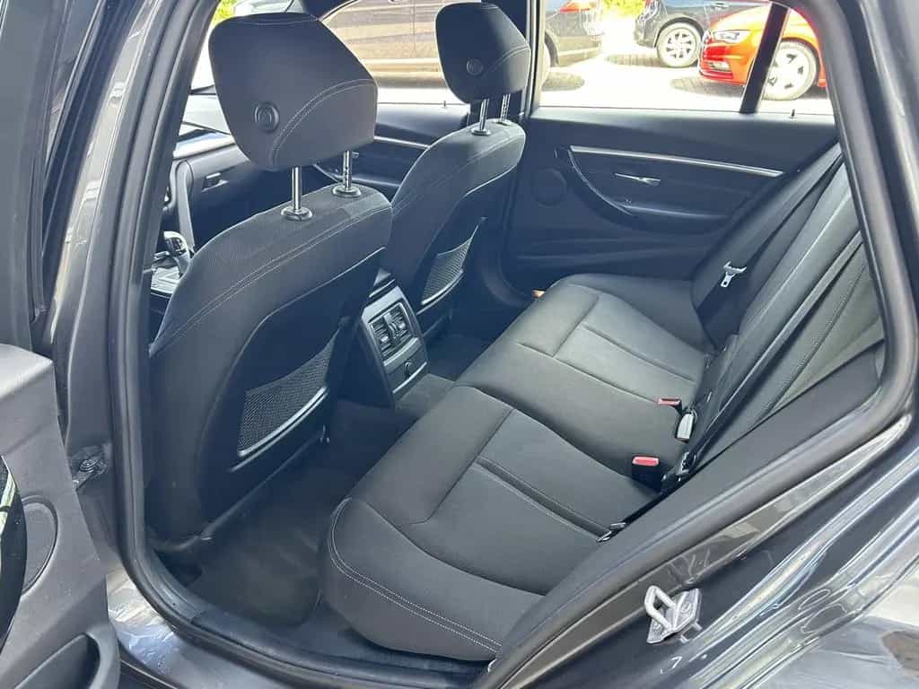 BMW 330 d Touring "Sport Line" / AHK / LED 05/2018-photo-10