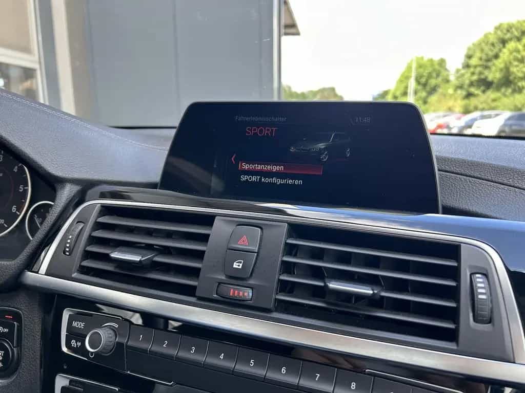 BMW 330 d Touring "Sport Line" / AHK / LED 05/2018-photo-20