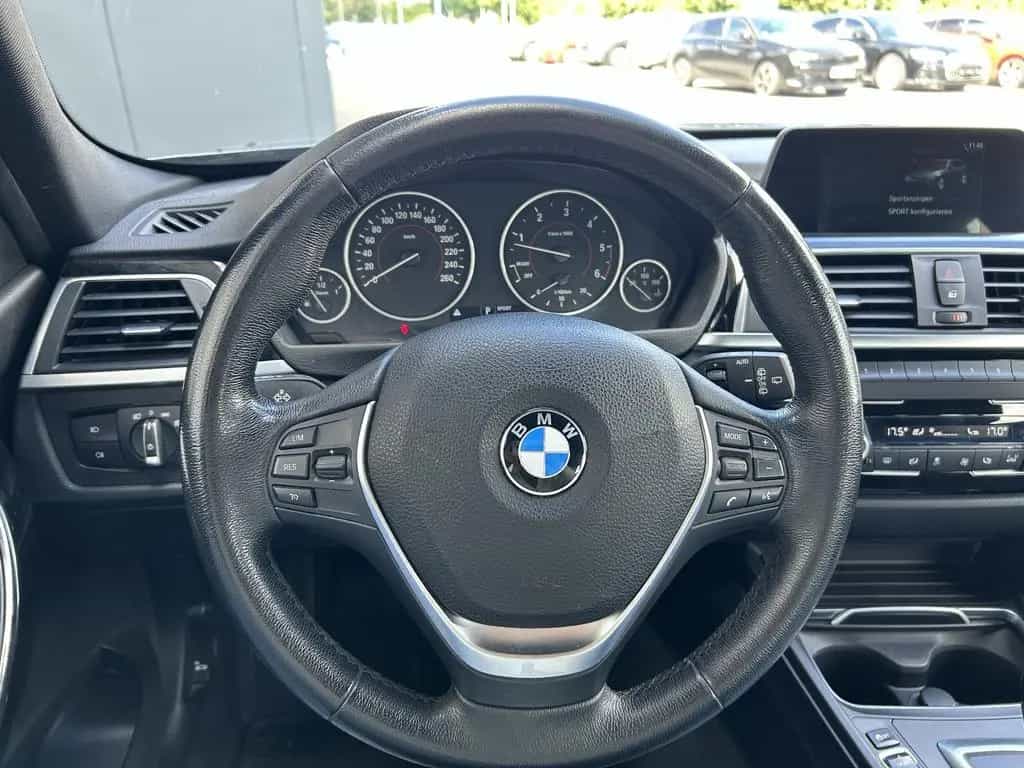 BMW 330 d Touring "Sport Line" / AHK / LED 05/2018-photo-21