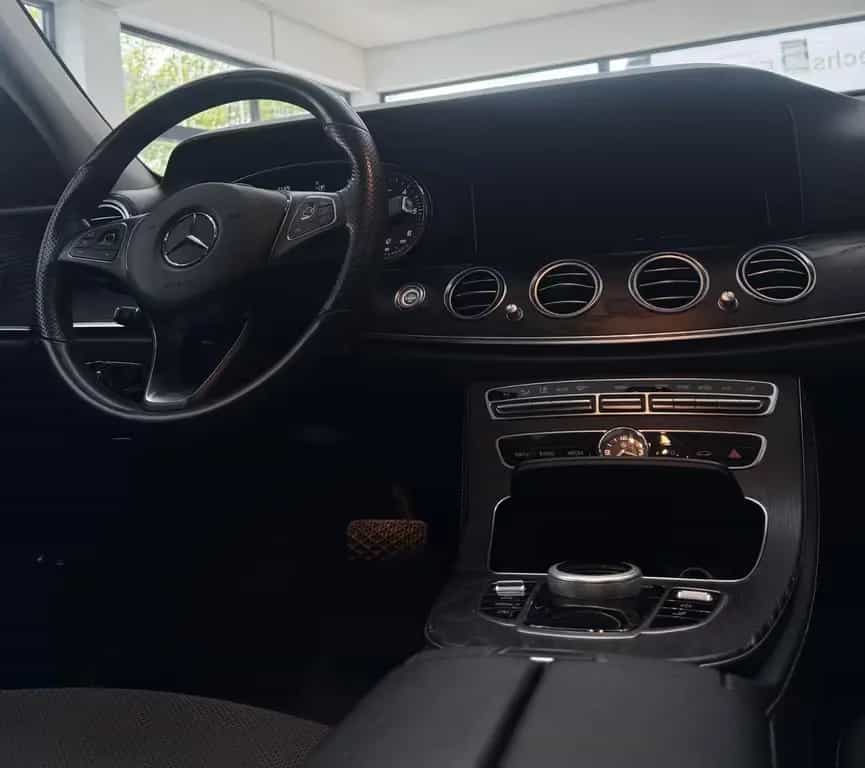 Mercedes-Benz E 220 E T-Modell E 220 d*Pano*AHK*Leder* 06/2018-photo-15