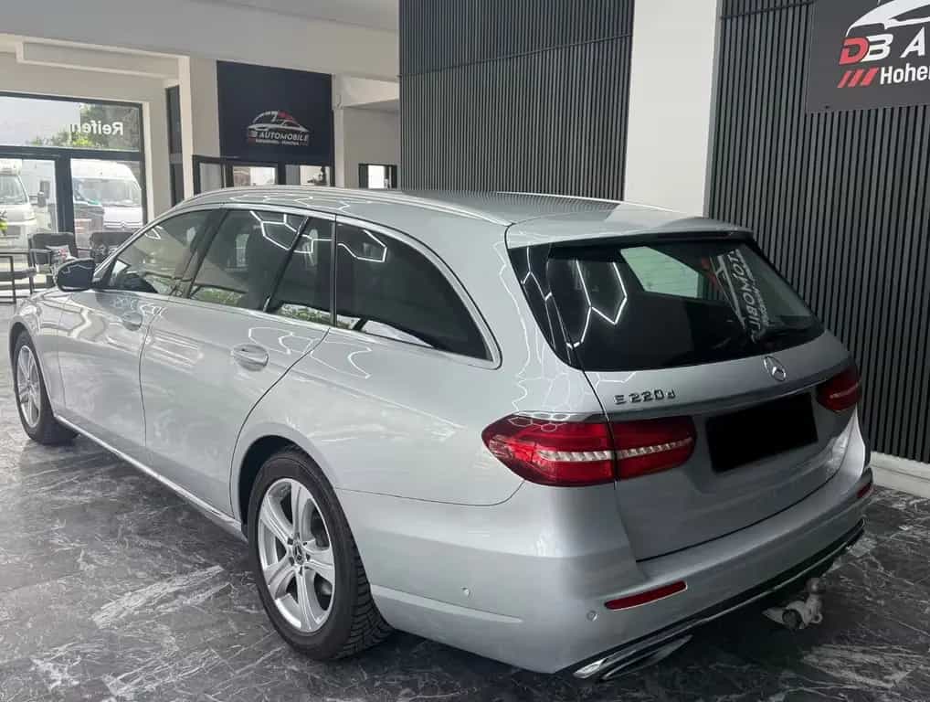 Mercedes-Benz E 220 E T-Modell E 220 d*Pano*AHK*Leder* 06/2018-photo-3