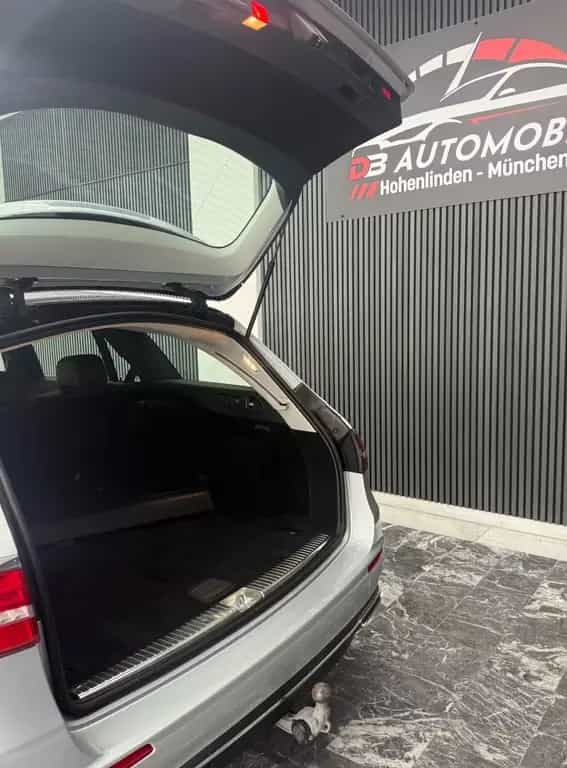 Mercedes-Benz E 220 E T-Modell E 220 d*Pano*AHK*Leder* 06/2018-photo-6