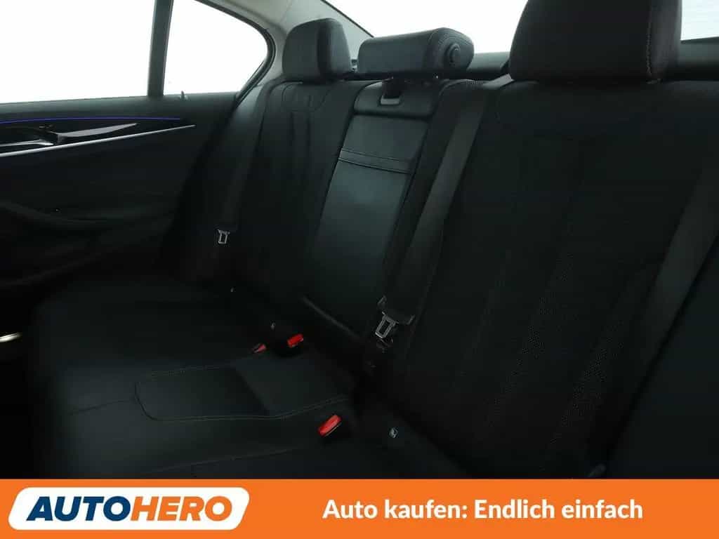 BMW 520 5er 520i Sport Line Aut.*NAVI*LED*ACC*PDC*SHZ* 06/2019-photo-13