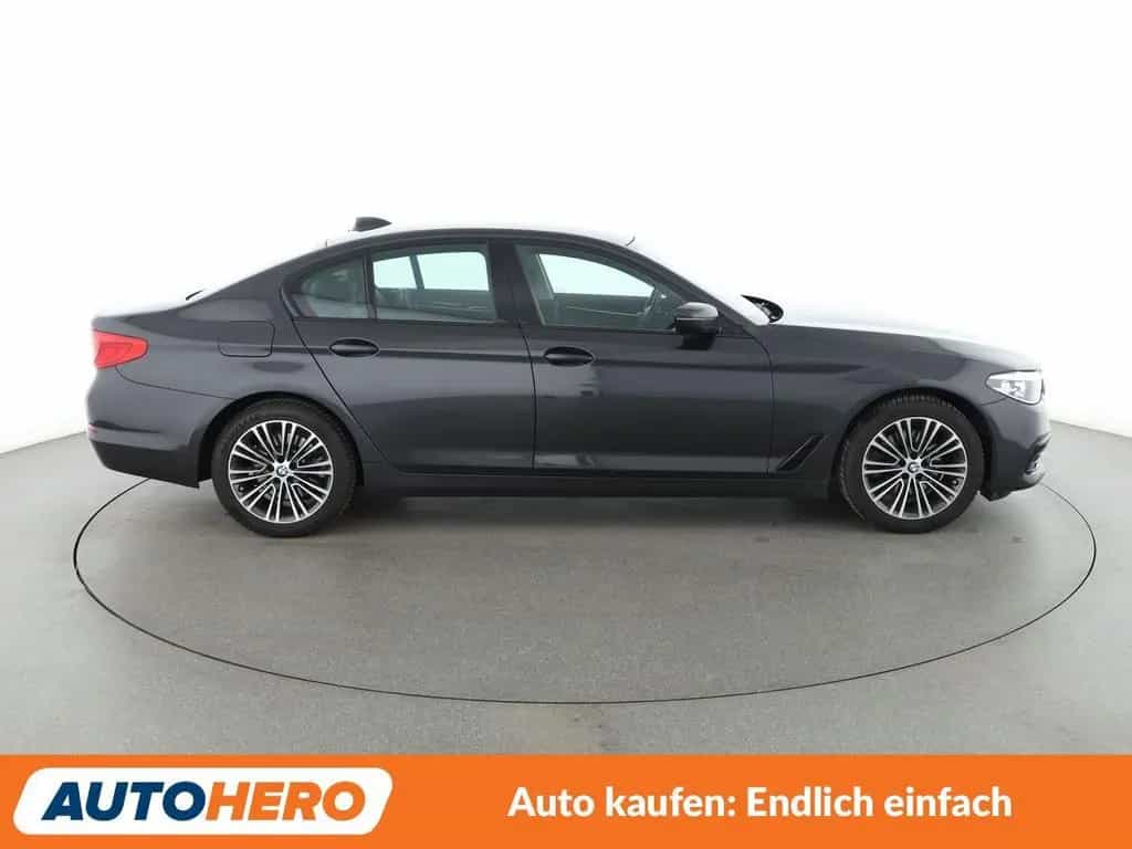 BMW 520 5er 520i Sport Line Aut.*NAVI*LED*ACC*PDC*SHZ* 06/2019-photo-6