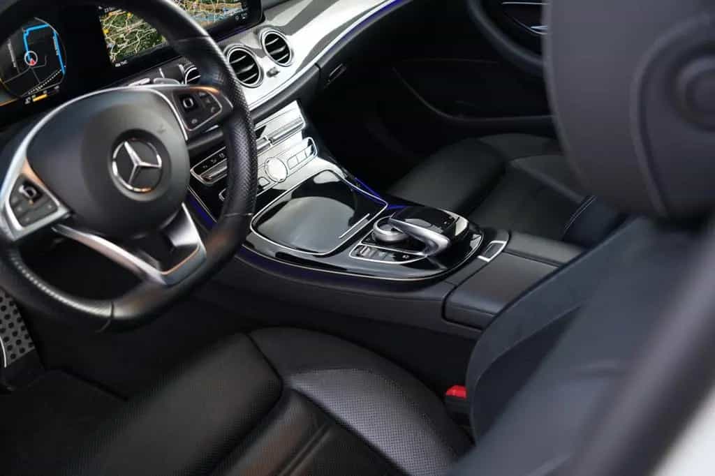Mercedes-Benz E 43 AMG E T-Modell E 43 AMG 4Matic/PANO/LUFT 02/2018-photo-10