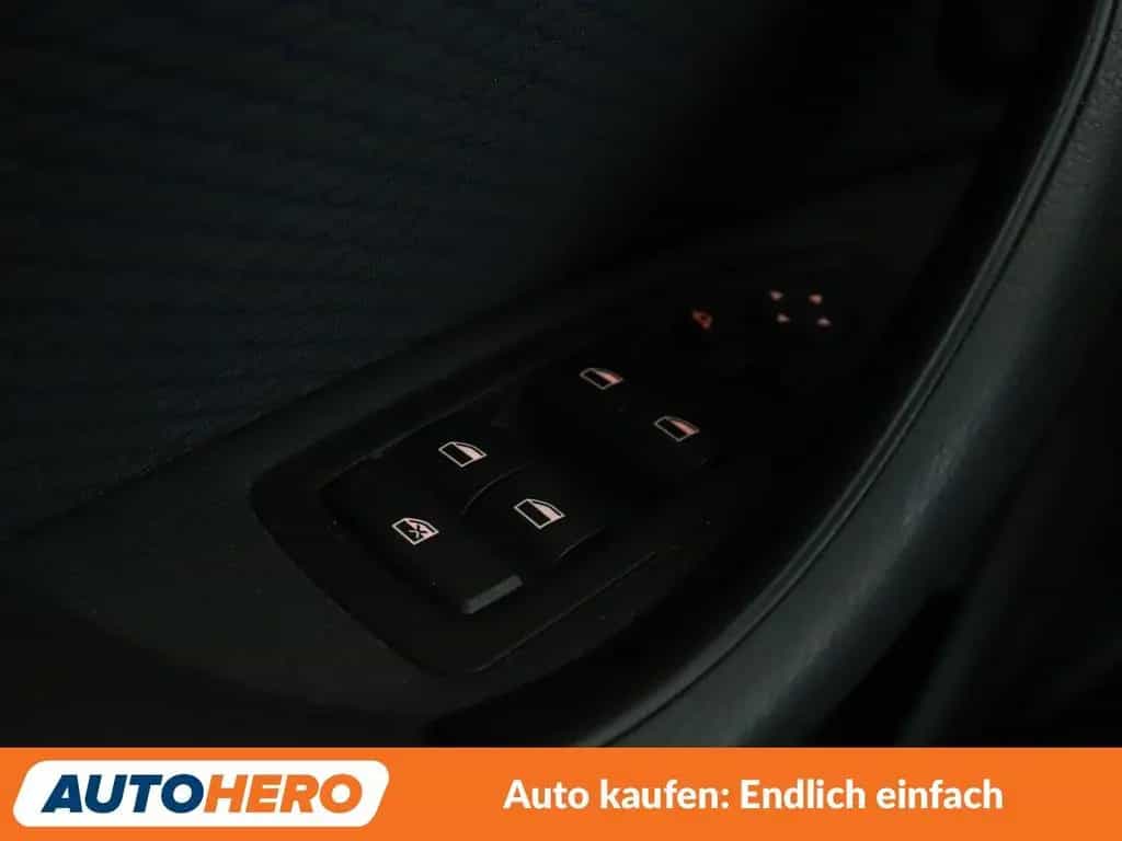 BMW X1 xDrive 20i M Sport Aut.*NAVI*LED*TEMPO*CAM* 10/2020-photo-26