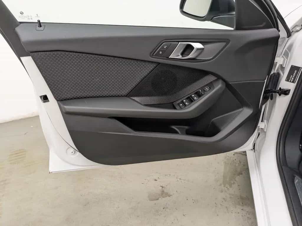BMW 118 i DA PA LED DAB Live Prof WLAN Shz 08/2022-photo-12