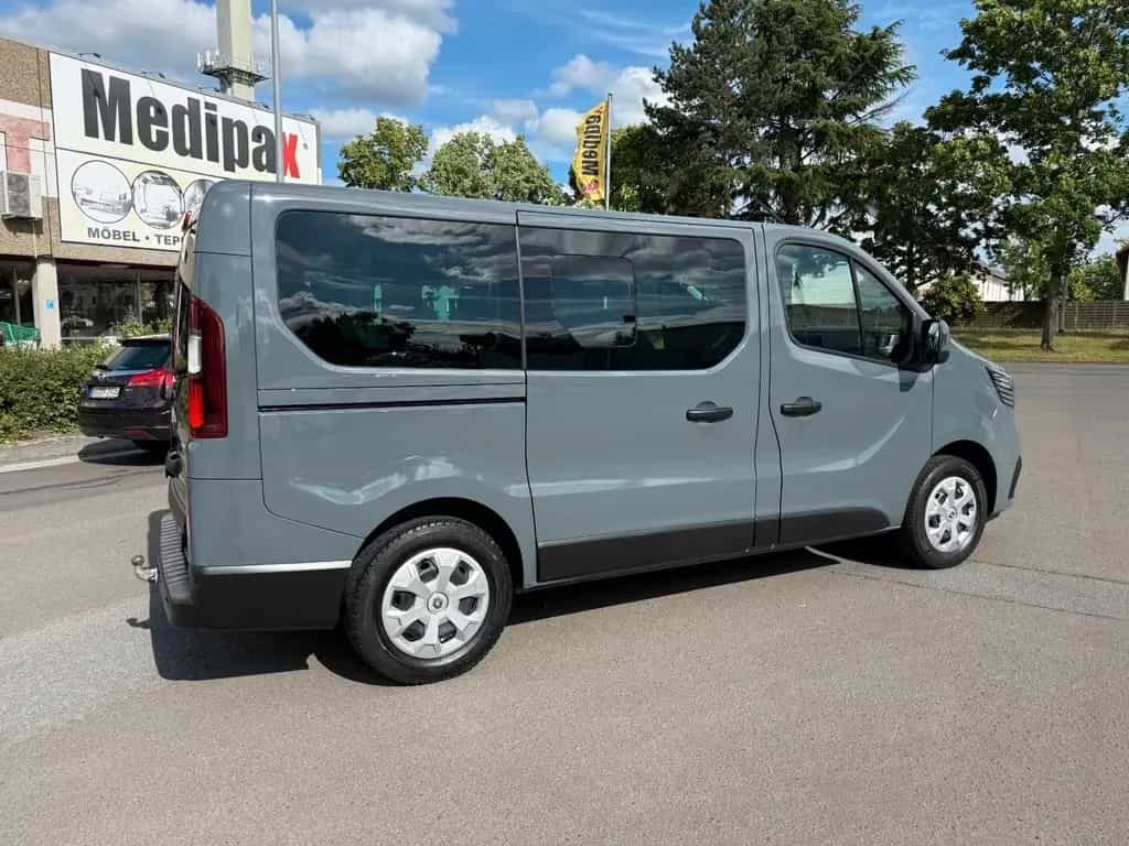 Renault Trafic 2.0 dCi Life L1H1 3,0t Automatik 8xSITZER 12/2022-photo-4