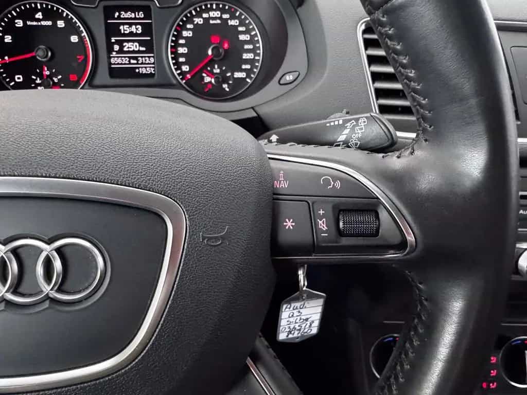 Audi Q3 BASIS 1.4TFSI AHK XENON TEMPOMAT SHZ PDC 1... 11/2017-photo-13