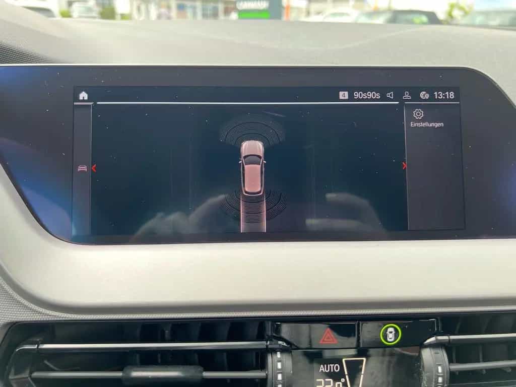 BMW 120 i ADVANTAGE AUTOMATIK LED SITZHEIZUNG 01/2022-photo-11