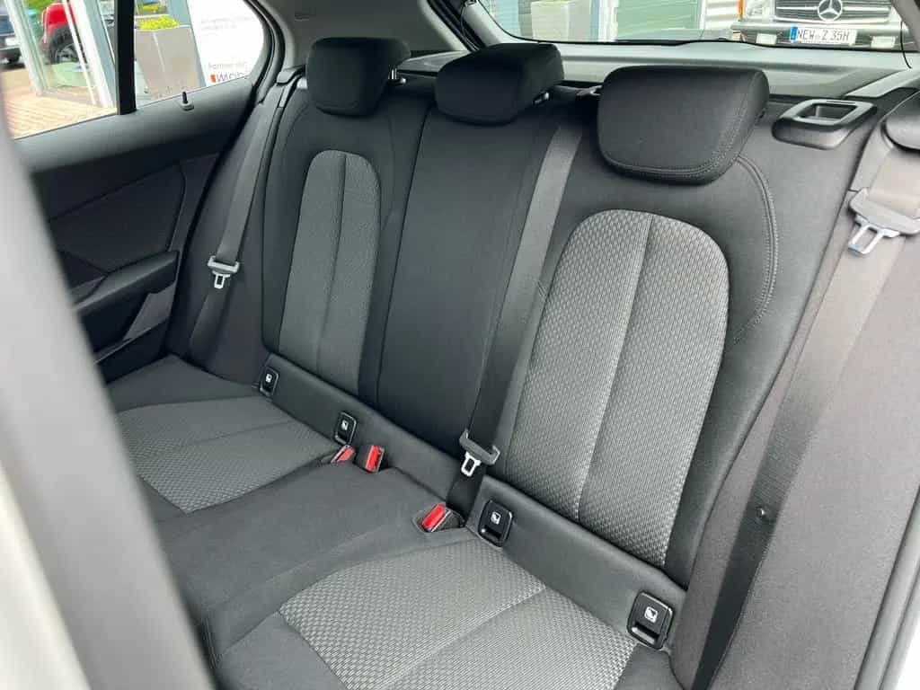 BMW 120 i ADVANTAGE AUTOMATIK LED SITZHEIZUNG 01/2022-photo-14