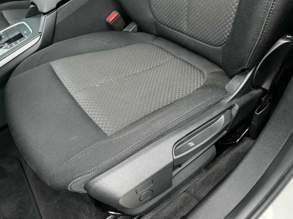 BMW 120 i ADVANTAGE AUTOMATIK LED SITZHEIZUNG 01/2022-photo-15