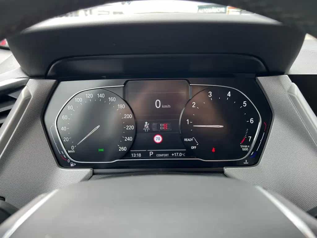 BMW 120 i ADVANTAGE AUTOMATIK LED SITZHEIZUNG 01/2022-photo-17