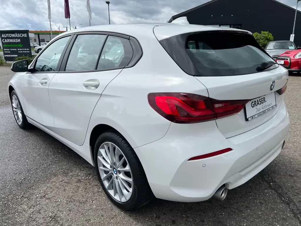 BMW 120 i ADVANTAGE AUTOMATIK LED SITZHEIZUNG 01/2022-photo-2