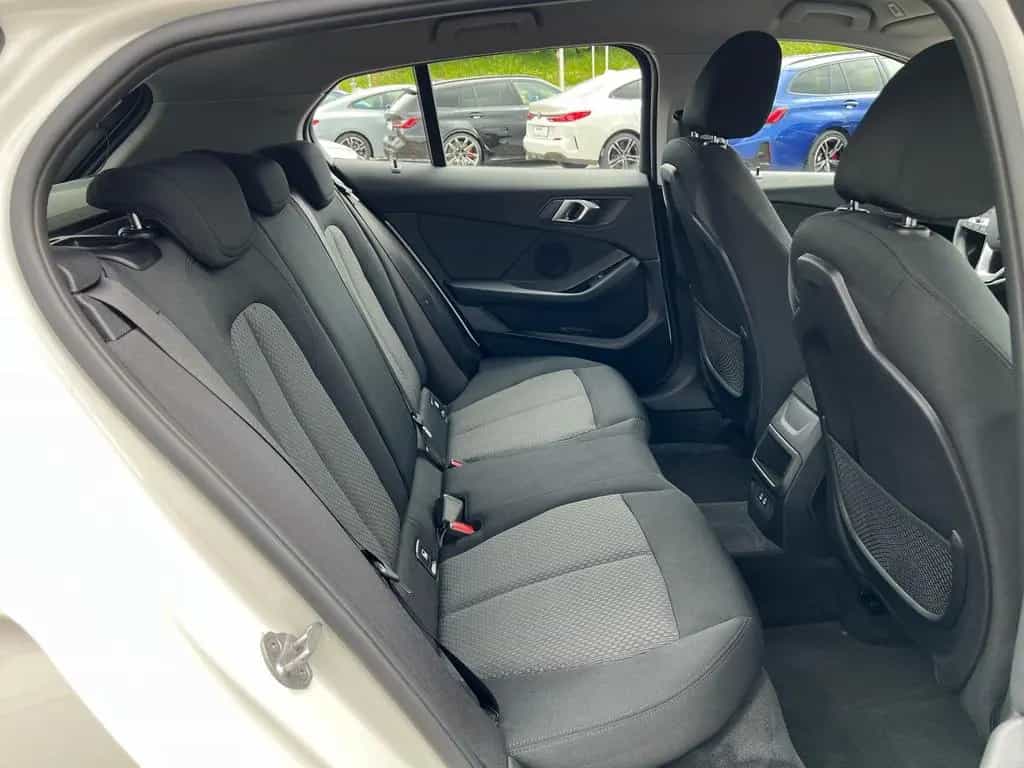 BMW 120 i ADVANTAGE AUTOMATIK LED SITZHEIZUNG 01/2022-photo-25