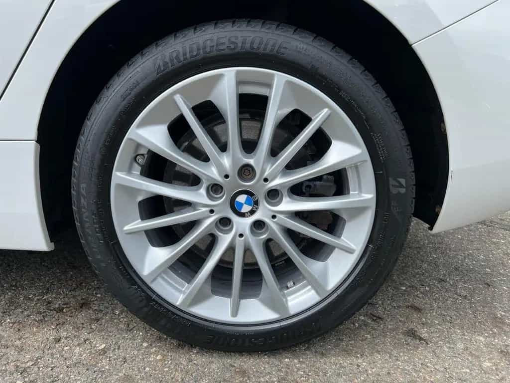 BMW 120 i ADVANTAGE AUTOMATIK LED SITZHEIZUNG 01/2022-photo-36