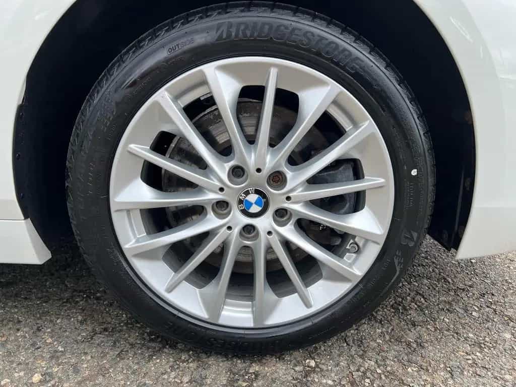 BMW 120 i ADVANTAGE AUTOMATIK LED SITZHEIZUNG 01/2022-photo-38