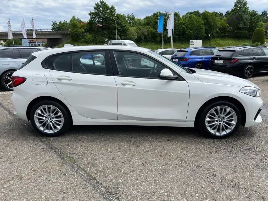 BMW 120 i ADVANTAGE AUTOMATIK LED SITZHEIZUNG 01/2022-photo-6