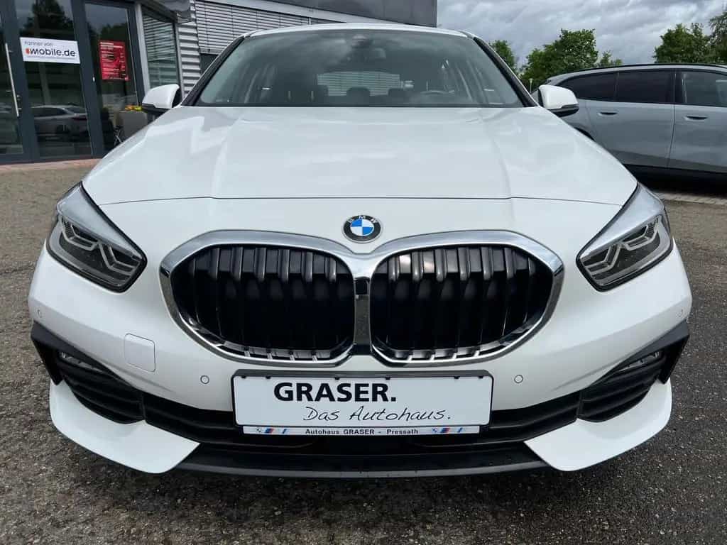 BMW 120 i ADVANTAGE AUTOMATIK LED SITZHEIZUNG 01/2022-photo-8