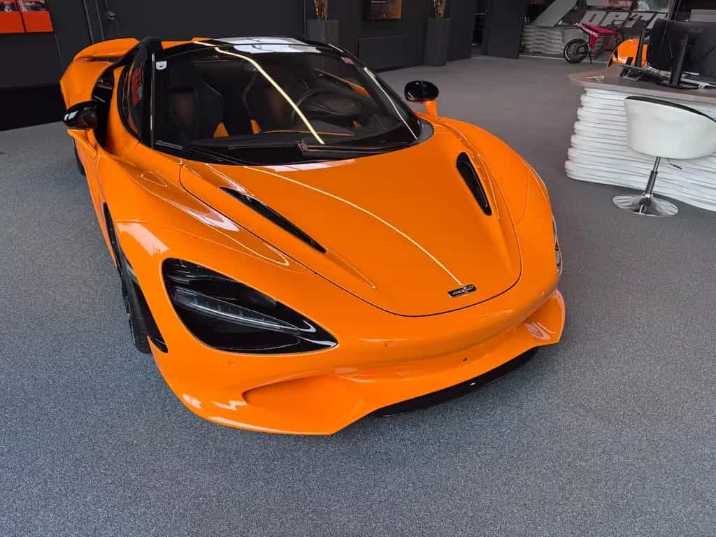 McLaren 750S Spider 05/2025-photo-0
