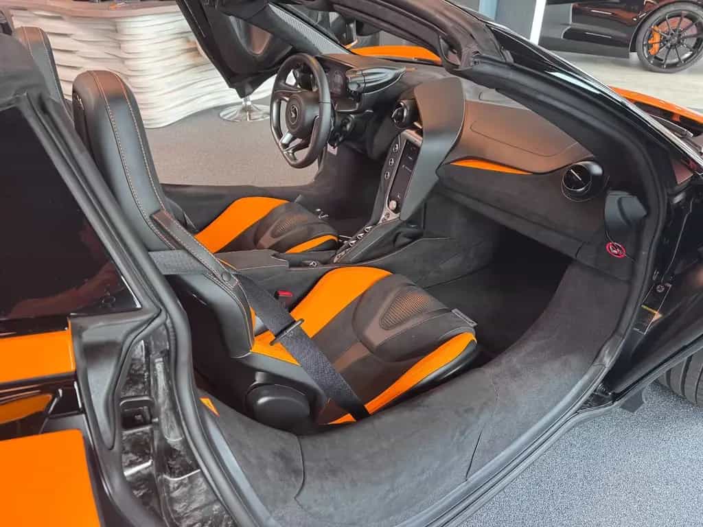 McLaren 750S Spider 05/2025-photo-19
